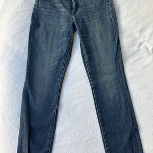 NEW Lucky Brand Woman’s size 2 dark denim jeans